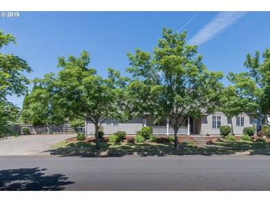 3251 Twin Elms Dr, Eugene, OR 97408 - photo 2