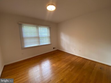 1603 East Ave, McLean, VA 22101 - photo 2