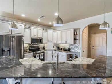Beautifully updated kitchen!