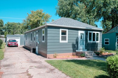 1720 8th Ave N_18