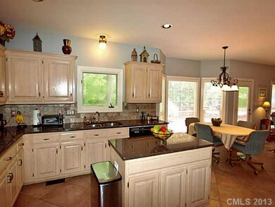 8629 New Oak Ln, Huntersville, NC 28078 - photo 4