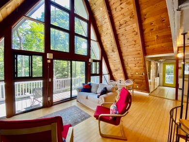 16 Morgan Cir, Amherst, MA 01002 - photo 4