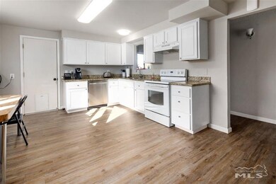 1570 Breaker Way, Sparks, NV 89431 - photo 2