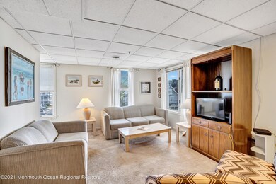 16 Surf living room 3
