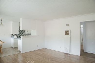 460 Vista Ave unit C, Pasadena, CA 91107 - photo 4