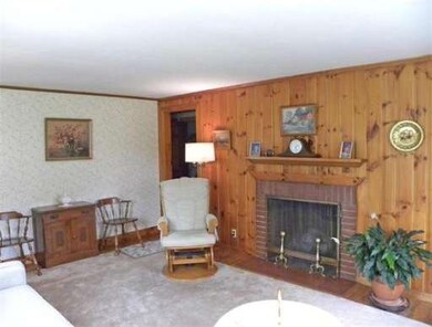 57 Maple St, Shelburne Falls, MA 01370 - photo 7