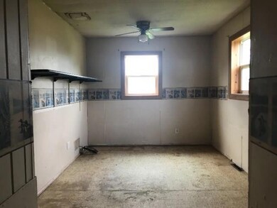 354 W Grove St, Alma Center, WI 54611 - photo 6