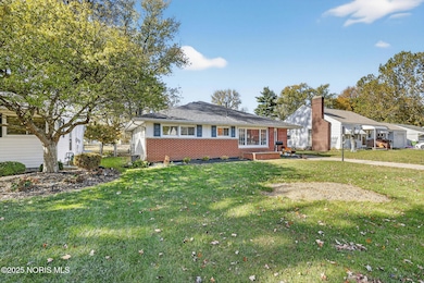 1059 Leith St, Maumee, OH 43537 - photo 2