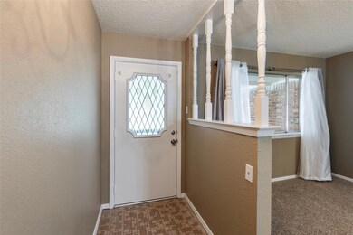 1008 Livingston Dr, Hurst, TX 76053 - photo 5