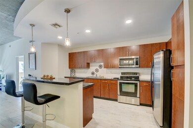 The Edge unit 919, West Palm Beach, FL 33401 - photo 3