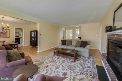 2833 Cleave Dr, Falls Church, VA 22042 - photo 4