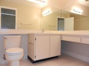 1020 Summit Place Cir unit B, West Palm Beach, FL 33415 - photo 7