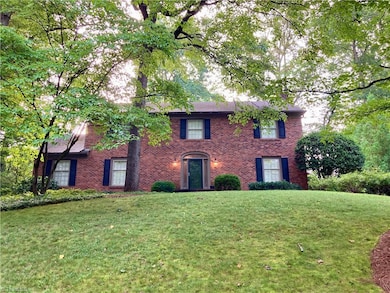 722 Coleridge Dr, Greensboro, NC 27410 - photo 3