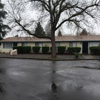 1310 SW G St 3