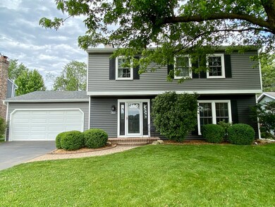 1613 Warbler Dr, Naperville, IL 60565 - photo 2