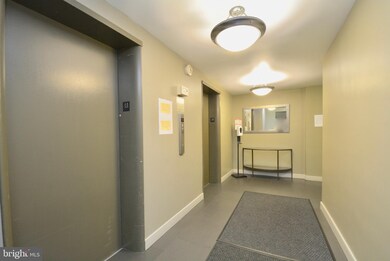 Taft Towers unit 901, Arlington, VA 22201 - photo 7