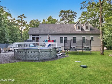 142 Mountain Top Dr, Dingmans Ferry, PA 18328 - photo 3