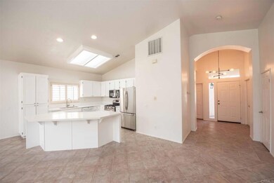 29619 Gracilior Dr, Escondido, CA 92026 - photo 6