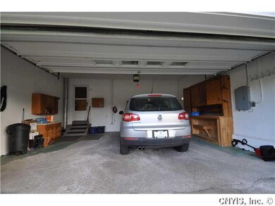 Parking Lot/Garage