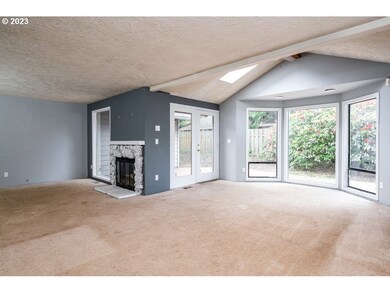 1946 NE 38th Dr, Gresham, OR 97030 - photo 3