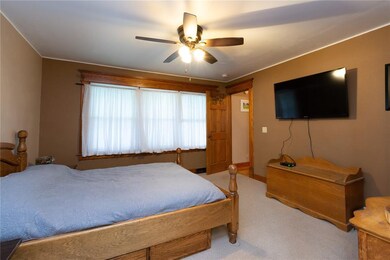 1904 E Ave NW, Cedar Rapids, IA 52405 - photo 4