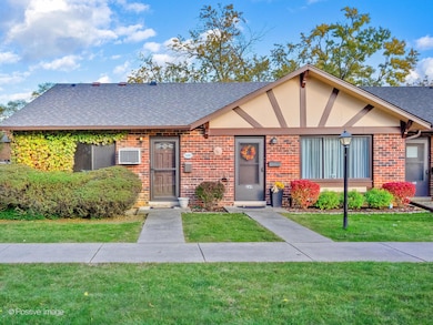 1S265 Dillon Ln, Villa Park, IL 60181 - photo 2