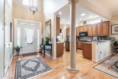 Foyer to Kitchen 1