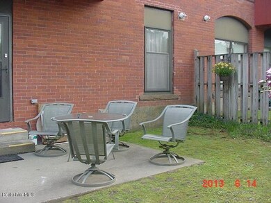 Private courtyard