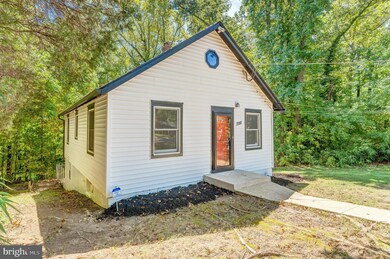 4876 Long View Rd, Temple Hills, MD 20748 - photo 3