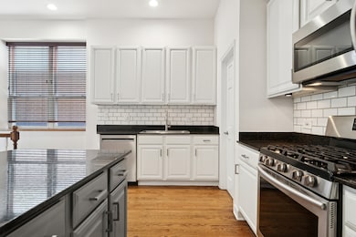1215 N Greenview Ave unit 1E, Chicago, IL 60642 - photo 4