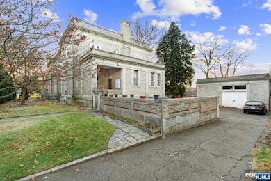 229-235 Ballantine Pkwy, Newark, NJ 07104 - photo 4