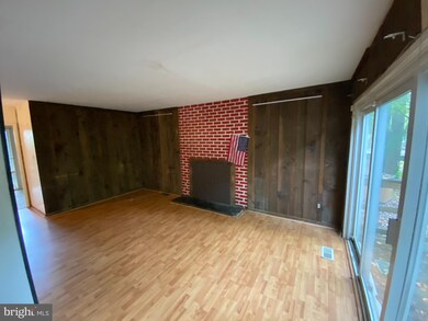 9311 Raintree Rd, Burke, VA 22015 - photo 7