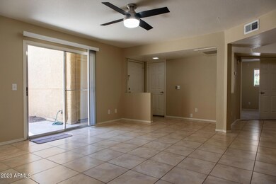 Condo_004_LR