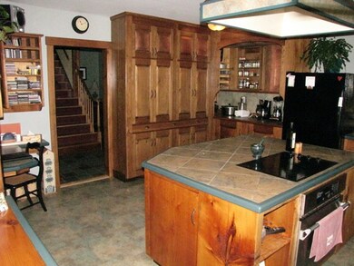 32 Hidden Pond Ln, Northfield, MA 01360 - photo 6