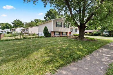 2320 Weyburn-1-SMALL