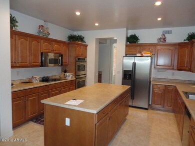 KITCHEN 3