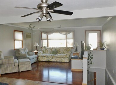 7 Pennichuck St, Nashua, NH 03064 - photo 5