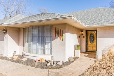 5908 N Meridian Place, Oklahoma City, OK 73122 - photo 4