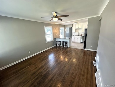 1136 18th St, Wyandotte, MI 48192 - photo 4