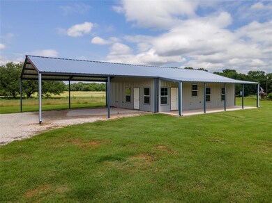 1405 Buckner Rd, Lipan, TX 76462 - photo 4