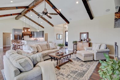 8033 White Dr, Granbury, TX 76049 - photo 5