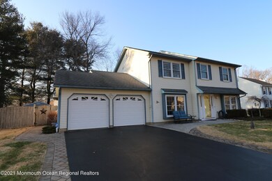 31 Marc Dr, Manalapan, NJ 07726 - photo 2