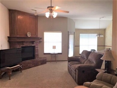 625 Madeline Ln, Moore, OK 73160 - photo 2