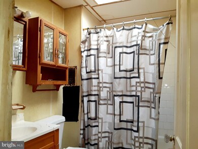 305 S Bentalou St, Baltimore, MD 21223 - photo 5