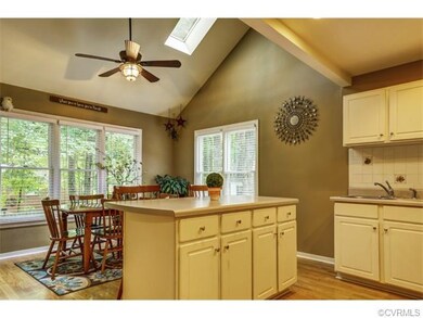 Great eat in kitchen with vaulted ceiling!