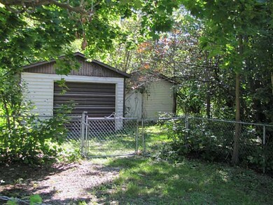 Garage.