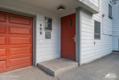 05-329e14thave#10_ZHM_005