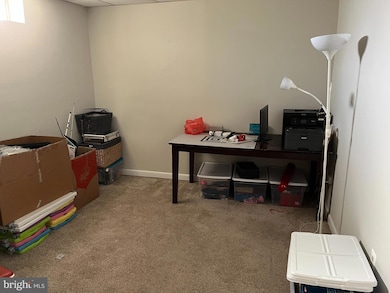 3013 White Birch Ct, Fairfax, VA 22031 - photo 6