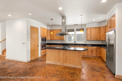 211 Juniper Ct, Basalt, CO 81621 - photo 5