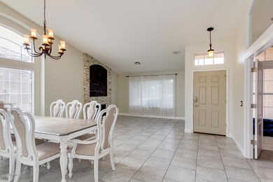 Dining / Living Rm